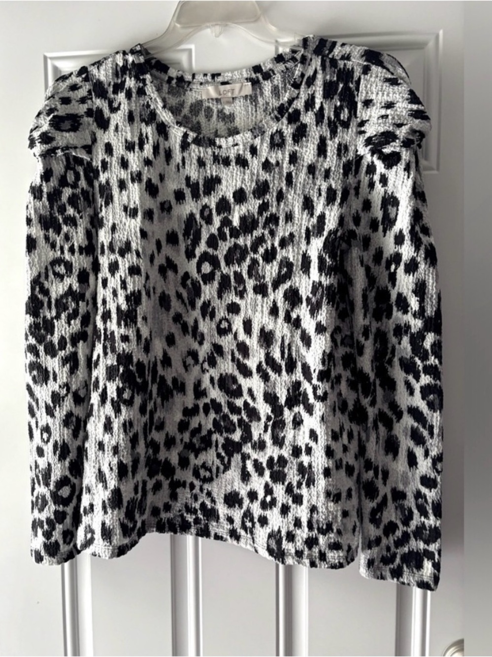 Loft Black and White Leopard Print Puff-Sleeve  Top